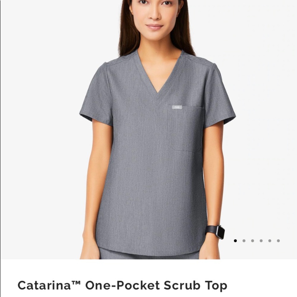 Figs scrub top